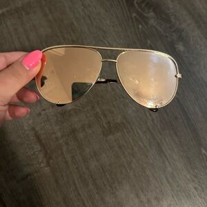 Quay x Desi Hi Key sunglasses (Gold)